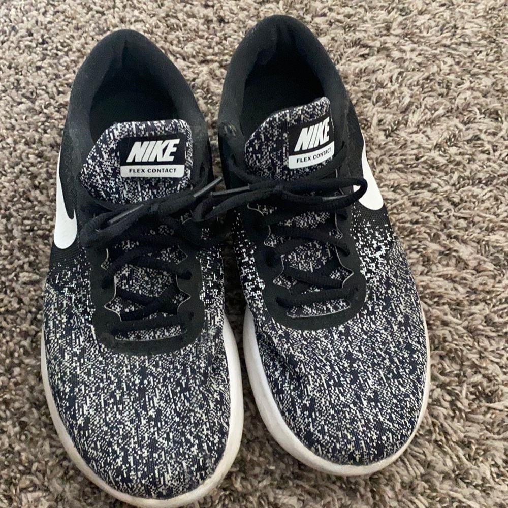 Nike Flex sneakers